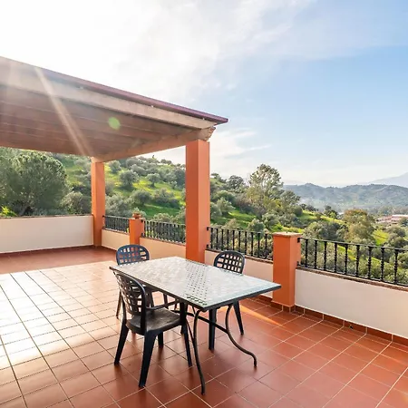 Cubo's Salvadora Rural House